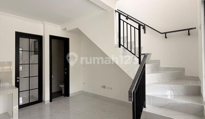 Rumah Baru 2 Lantai Pik2 Dekat Tol Cluster Baru 2