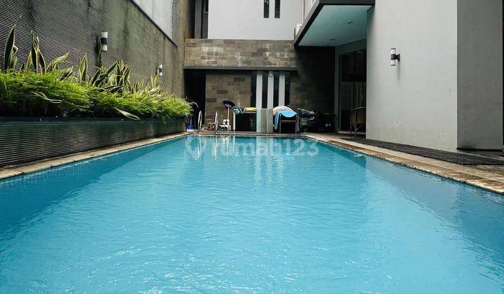 Central Park Area Compound Pool Best Price Siap Huni 1