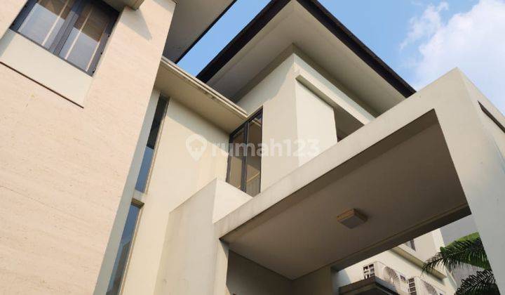 Kemang Ampera Townhouse Modern Minimalis Pool Luxury 2