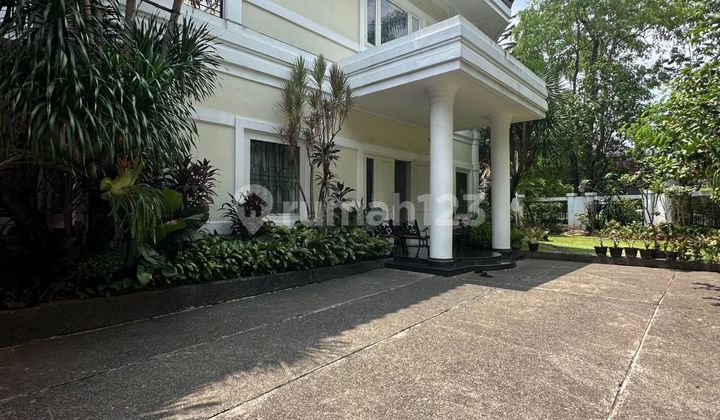 DIJUAL WIJAYA KEBAYORAN BARU MODERN CLASSIC SIAP HUNI 