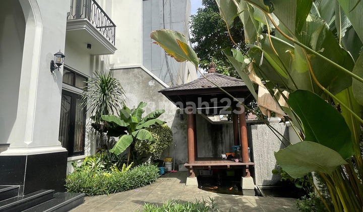 FOR SALE KEBAYORAN BARU BLOK M AREA RUMAH MEWAH MODERN CLASSIC