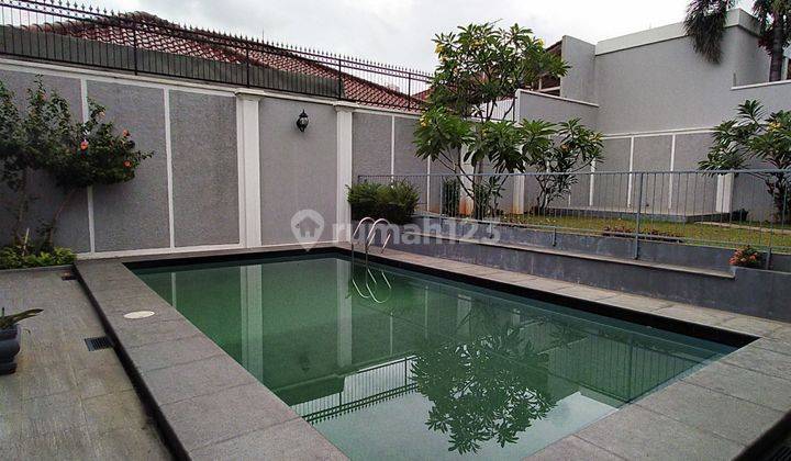 Sewa Rumah Ada Pool Taman Depan Dan Belakang Kemang Jaksel 1