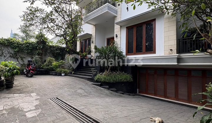 FOR SALE MENTENG LUXURY MODERN TROPICAL BALINESE PRIME LOCATION