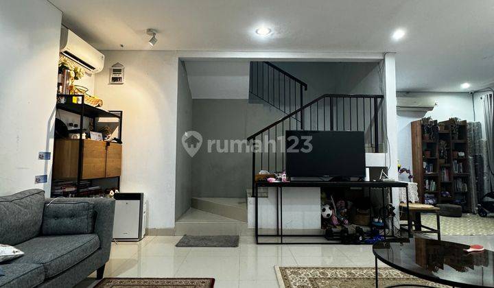 Rumah Modern Minimalis Rapi Dekat Akses Toll Jatiwarna di Bekasi  2