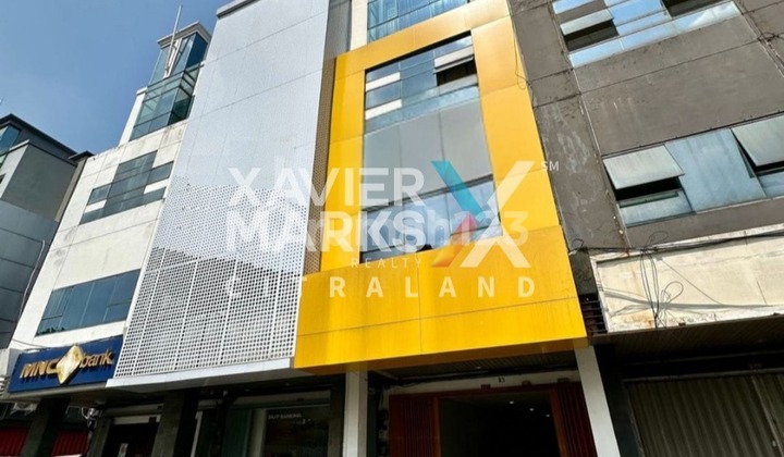 Ruko Jl. Mayjend Sungkono Area Parkir Luas Ruko Jl. Mayjend Sungkono Area Parkir Luas