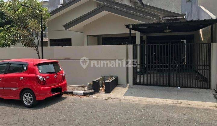 Rumah Darmo Permai Timur Hunian Nyaman Kondisi Terawat Siap Huni 1