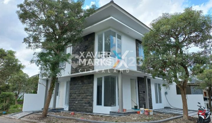 New Ready-to-Occupy 2-Story Fresh House in Bukit Palma, Surabaya New Ready-to-Occupy 2-Story Fresh House in Bukit Palma, Surabaya