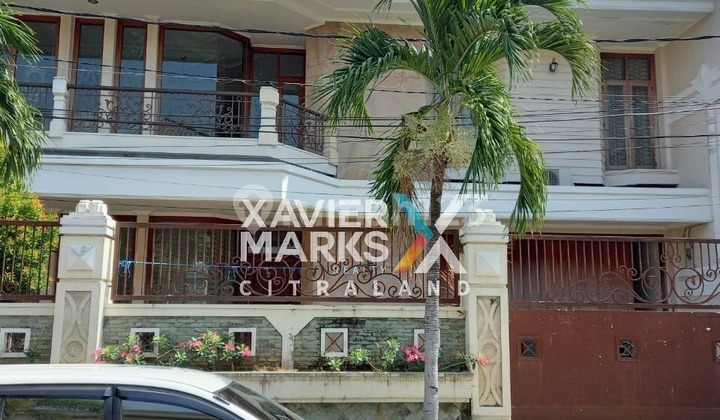 Luxury House Jl. Seruni LT 486m², Fully Furnished Ready to Occupy