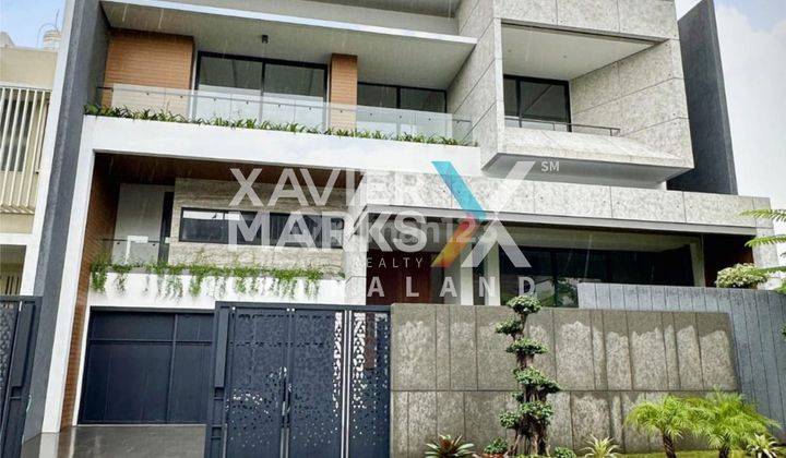 Rumah Imperial Golf 2 Lantai Desain Industrial HGB