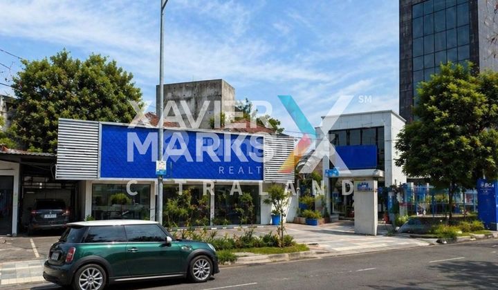 Ruko Arjuna Main Road, Wide Parking for 12 Cars Side by Side, Super Strategic Location 2