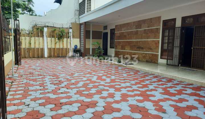 For Sale House in Panglima Polim, Kebayoran Baru, South Jakarta For Sale House in Panglima Polim, Kebayoran Baru, South Jakarta