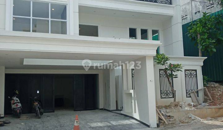 Brand New House Pertama Hijau Jakarta Selatan 1