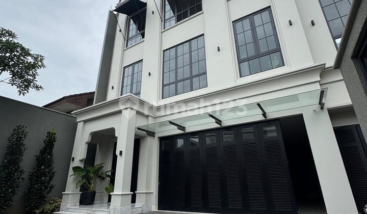 Dijual Rumah Baru di Kebayoran Baru. Jakarta Selatan