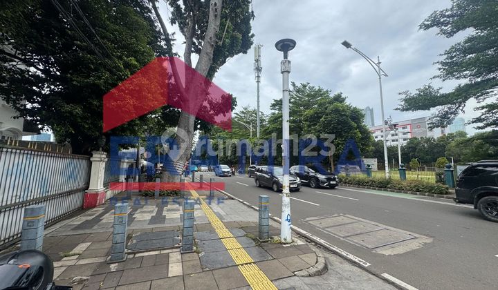 Dijual Tanah Komersial Kebayoran Baru. Jakarta Selatan Dijual Tanah Komersial Kebayoran Baru. Jakarta Selatan