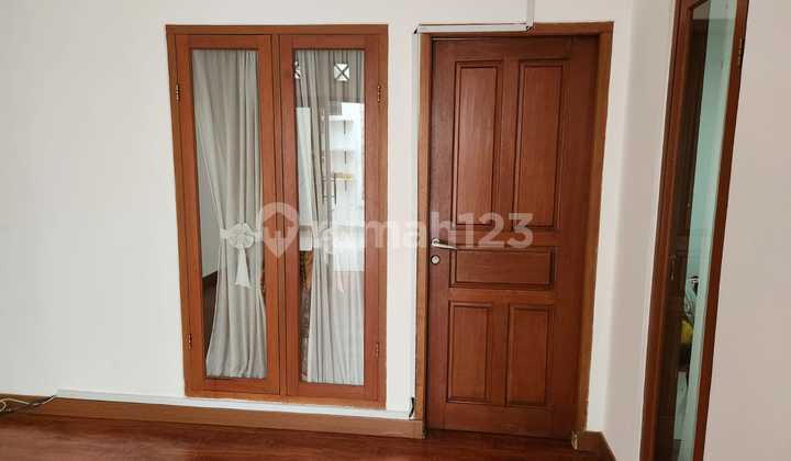 Dijual Rumah 2 Lantai di Cimanggis Depok. Jawa Barat 2