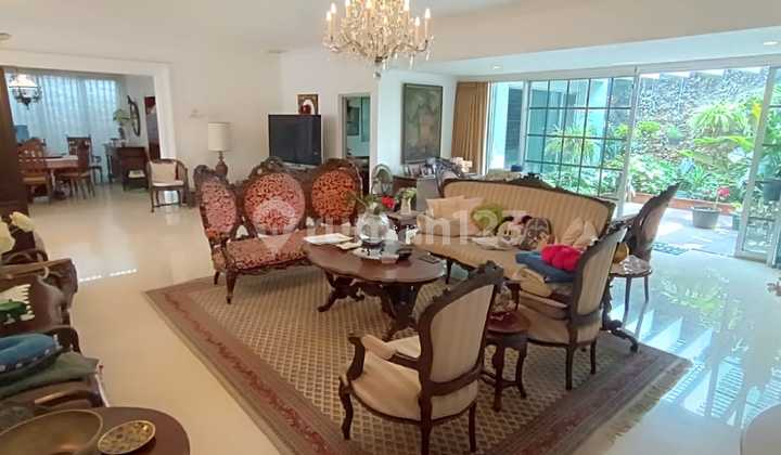 Dijual Rumah di Jl. Wijaya Jakarta selatan