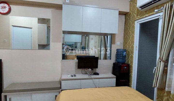 The Green Pramuka Apartement 2 BR Furnished Bagus 9