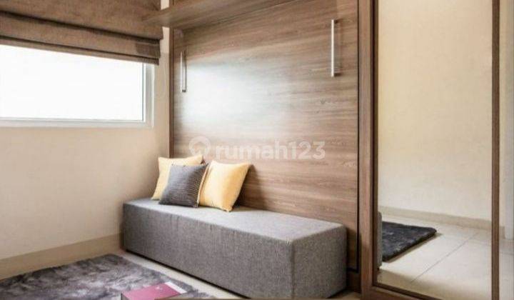 Apartemen The Green Pramuka City 2 BR Furnished