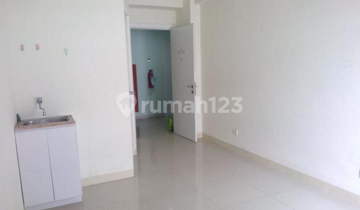 Apartmen green pramuka studio unfurnish dijual murah  2