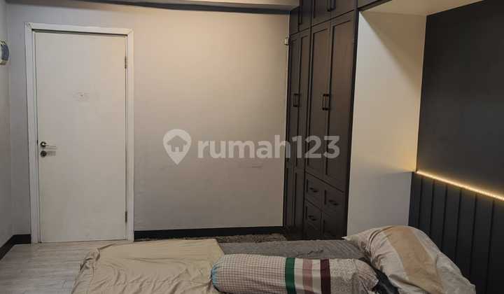 The green pramuka apartment residence unit studio plus bagus dan murah full furnished tower mall 