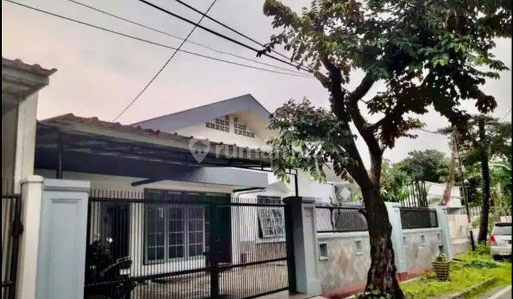 Disewakan Rumah Daerah Billymoon Duren Sawit Jakarta Timur  1