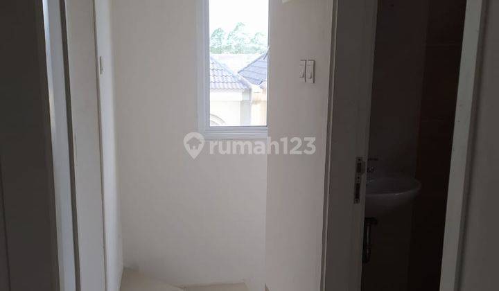 Dijual Rumah 3 Lantai di Cluster Samara 2