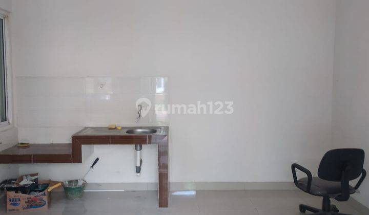 Dijual Rumah 3 Lantai di Cluster Samara 1