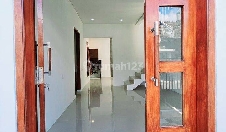 Rumah Modern 2 Lantai Siap Huni Di Cakalang Blimbing, Malang 2