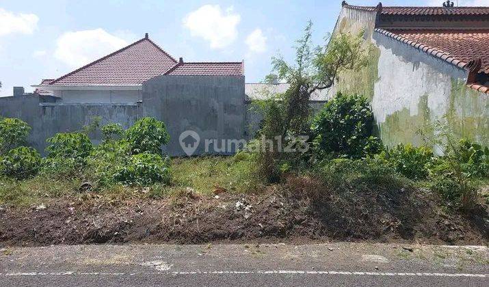 Rumah 2 Lantai American Classic Indent Bangun di Sulfat, Malang 2