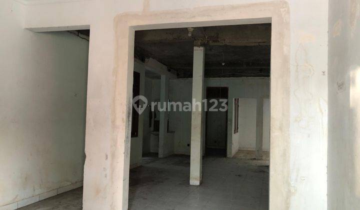 Disewakan Rumah Cocok Untuk Usaha di Jalan Utama Daan Mogot 2