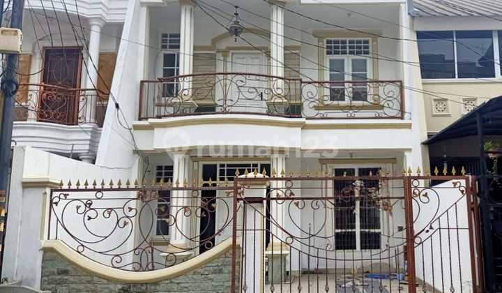 Taman Palem, Cengkareng, West Jakarta..For Sale 2.5 LT House, Northeast Facing, Row Road 3 Cars, Non-Flooding Block, PLN 2200W, Piped Water, SHM.