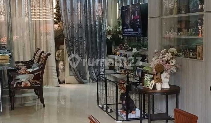 Citra 2 Ext - Cluster Exclusive With Sport Club And Swimming Pool - Hadap Selatan - 3 Lantai - Bagus - Furnish Yg Menempel Citra 2 Ext - Cluster Exclusive With Sport Club And Swimming Pool - Hadap Selatan - 3 Lantai - Bagus - Furnish Yg Menempel