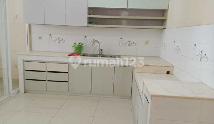 Cluster Hawaii, Puri Mansion, Jakbar..Dijual Rumah, Row Jln 2 Mobil, PLN 5500w, Air PAM. 2