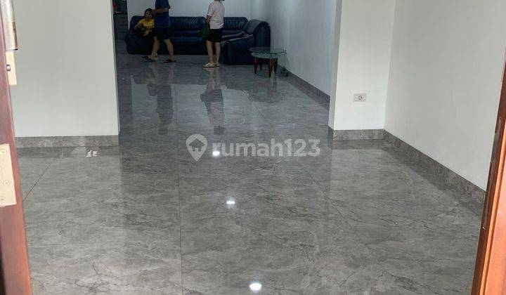 Dijual Rumah Minimalis , Baru Renov Green Garden Jakarta Barat 1