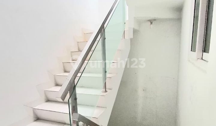 Citra 5, Kalideres, Jakbar..Dijual Rumah Minimalis 3 LT, Hadap Tenggara, Ada Kitchen Set dan Lemari Kecil, PLN 5500W, Air Wtp, SHM On Hand.-M31.l 2