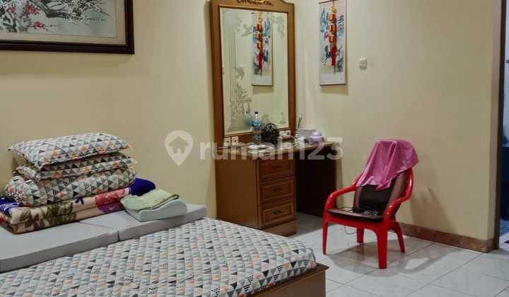 Blok A Danamon, Taman Palem Lestari, Cengkareng, Jakbar..Dijual Rumah 2 Lt, Hadap Timur, Semi Furnish, Row Jalan 3 Mobil, PLN 3300w, Air PAM. 2