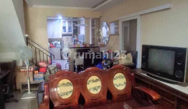 Golden Palm Residence, Kalideres, Jakbar..Dijual Rumah 2 LT, Hadap Timur Laut, Unfurnished, Carport 1, Kitchen Set, PLN 2200, Air Pam.-M31.l