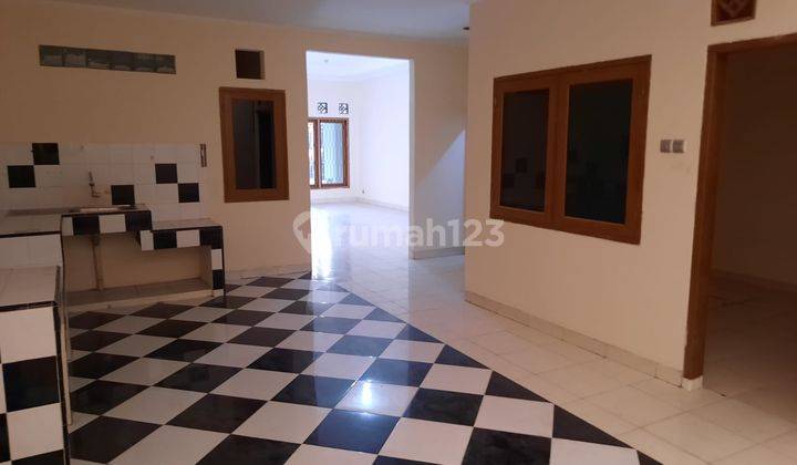 Disewakan Rumah 1 Lantai, Jalan Depan Rumah 8 Meter, 50 Meter Ke Boulevard Taman Palem, Unfurnished, Taman Surya, Kalideres, Jakarta Barat 2