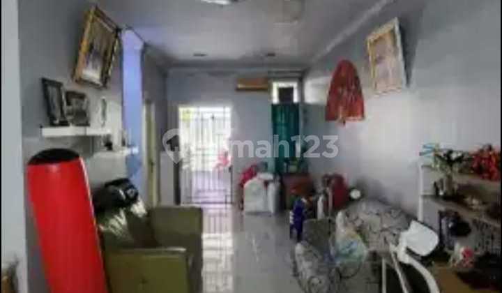 Taman Palem, Cengkareng, West Jakarta..For Sale 2-Story House, Northeast Facing, Good Block Not Flooded, 3-Car Access, SHM.-Wk