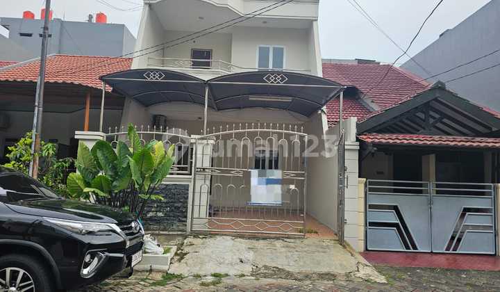 Semanan Indah Garden, West Jakarta.. For Sale Below NJOP 2-Story House, North Facing, Renovated, Light Steel Roof, NJOP 2025=2.366 Billion, Aluminum Window Frames, 5500w PLN, PAM Water.