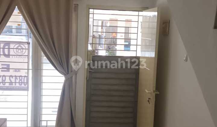 Golden Palm, Depan Citra 5, Jakbar..Dijual Rumah, Sudah Rapi, Hadap Tenggara, Row Jln 2 Mbl, SHM