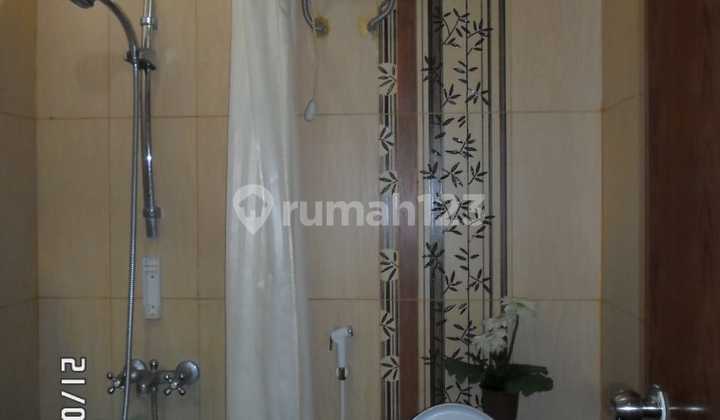 Metro Permata, Tgr..Dijual Rumah 2 Lt, Hadap Timur Laut, Ada Bangunan Belakang, Row Jln 2 Mbl, IPL 250rb per Bln, Air Sumur, SHM. 2