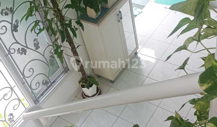 Permata Puri Media, Kembangan, Jakbar..Dijual Rumah, Hadap Barat, Lingkungan Tenang Aman dan Tdk Banjir, Asri dan Terawat, Built In Furnitures, PLN 3300W, Air Tanah, Shm.-Bo3d.m4x