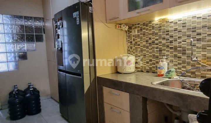 Taman Kebon Jeruk, Intercon, Jakbar..Dijual Rumah 2 Lt, Depan Taman, Hadap Timur, Row Jalan 3.5 Mobil, Rangka Atap Sudah Besi Holo, Listrik 2200w, Air PAM. Taman Kebon Jeruk, Intercon, Jakbar..Dijual Rumah 2 Lt, Depan Taman, Hadap Timur, Row Jalan 3.5 Mobil, Rangka Atap Sudah Besi Holo, Listrik 2200w, Air PAM.