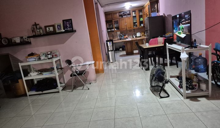 Taman Palem Blok C, Jakbar..Dijual Rumah 2 Lt, Hadap Barat, Listrik 3500w, Air PAM, HGB.