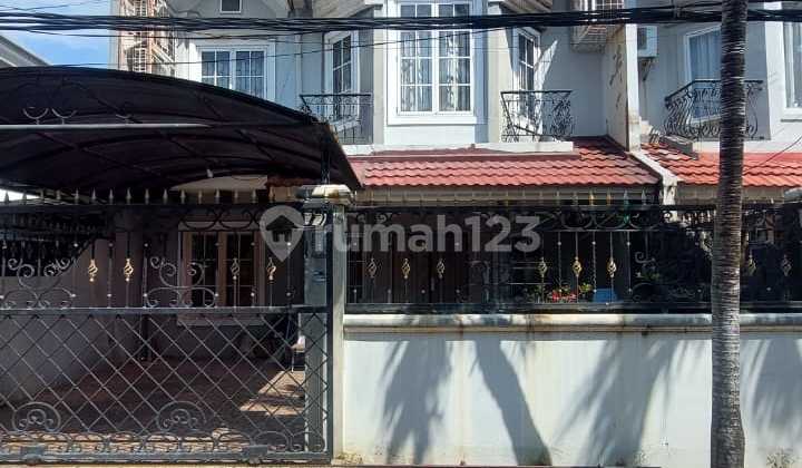 Citra 2 Ext, Pegadungan, Kalideres, Jakbar..Dijual Rumah 2 Lt, Carport 1 Bisa Extend, Row Jln 3 Mobil, Siap Huni, Kitchen Set, Listrik 3500w, Air PAM, SHM.