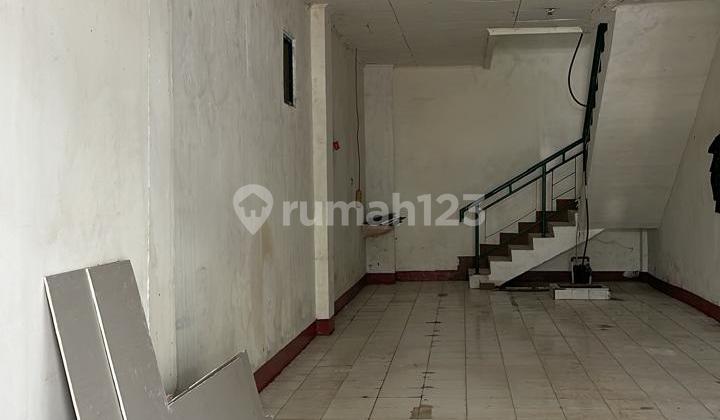 Rainbow Shop House Complex 1000, Rainbow Shop House, Cengkareng, West Jakarta.. For Sale Shop House 2.5 Floors, Road Row 15m, South Facing, PLN 2200w, PAM Water, Freehold Title. Rainbow Shop House Complex 1000, Rainbow Shop House, Cengkareng, West Jakarta.. For Sale Shop House 2.5 Floors, Road Row 15m, South Facing, PLN 2200w, PAM Water, Freehold Title.