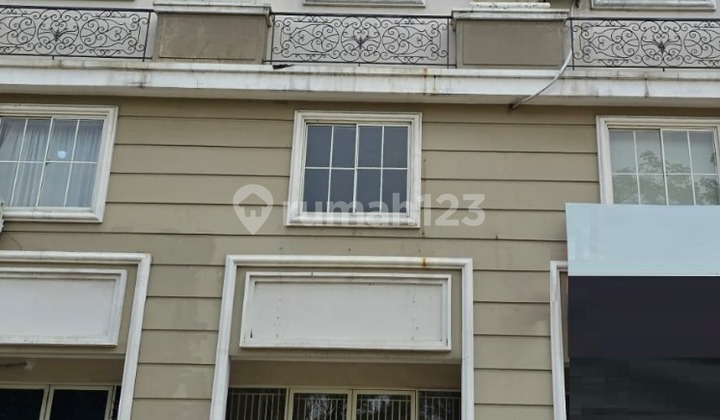 Ruko CBD, Green Lake City, Jakbar..Dijual Ruko 4 Lt, Hadap Jalan Posisi Boulevard, Hadap Tenggara, Posisi Bagus Sekali, Hadap Grand Lucky, Ruko Siap Pakai, HGB