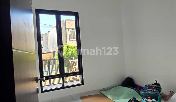 Taman Villa Meruya, Jakbar..Dijual Rumah Brand New Minimalis Modern, Hadap Selatan, Door Smartlock, Double Ceiling, Open Space Concept, Facade Combination Batu Alam dan Cat Tekstur Arturo. Taman Villa Meruya, Jakbar..Dijual Rumah Brand New Minimalis Modern, Hadap Selatan, Door Smartlock, Double Ceiling, Open Space Concept, Facade Combination Batu Alam dan Cat Tekstur Arturo.