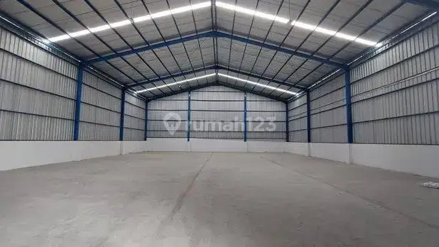 Disewakan Gudang atau Storage Bangunan Baru, Cocok untuk Distribusi Barang, Maklon, Ekspedisi dll, 500 Meter ke Raya 2